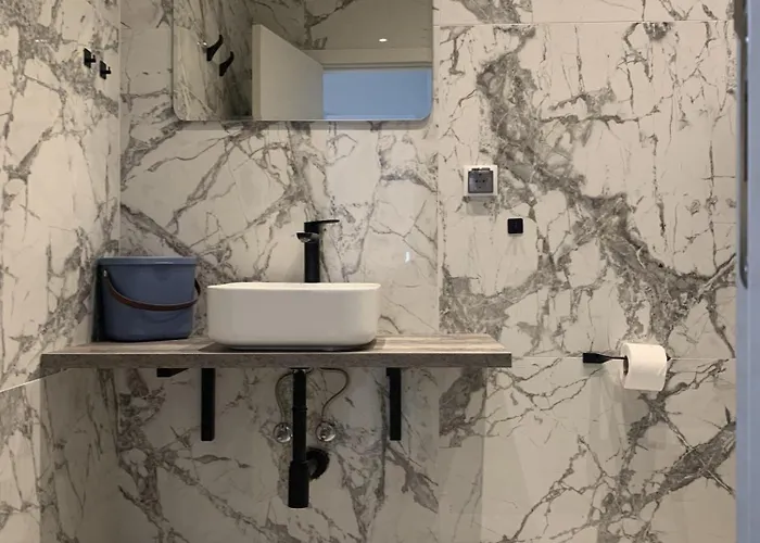 Sirena First Line - сирена на първа линия Διαμέρισμα *