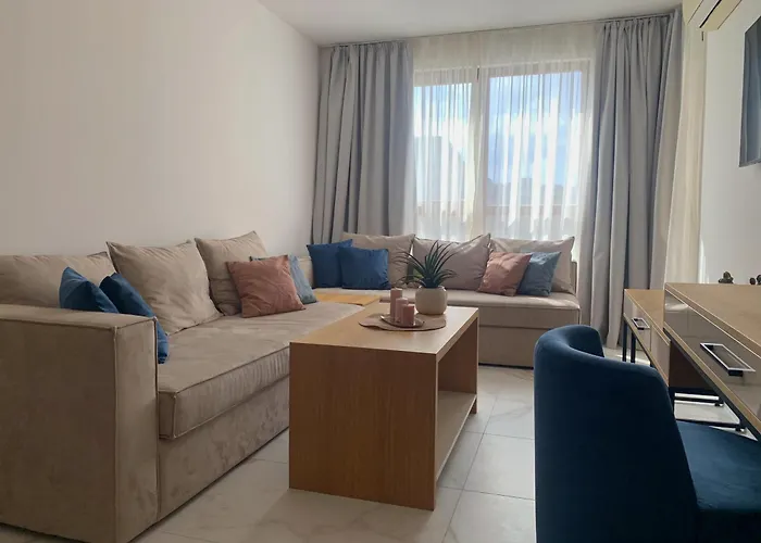 Sirena First Line - сирена на първа линия Διαμέρισμα *