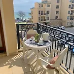 Apartment Sirena First Line - сирена на първа линия *