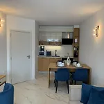 Apartment Sirena First Line - сирена на първа линия *