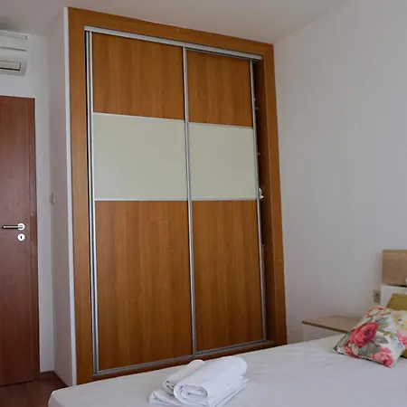 Sirena First Line - сирена на първа линия Apartament