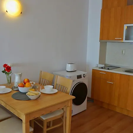 Apartment Sirena First Line - сирена на първа линия Golden Sands