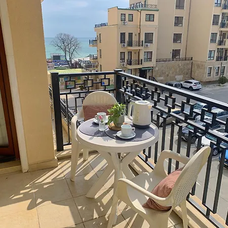 Apartment Sirena First Line - сирена на първа линия *